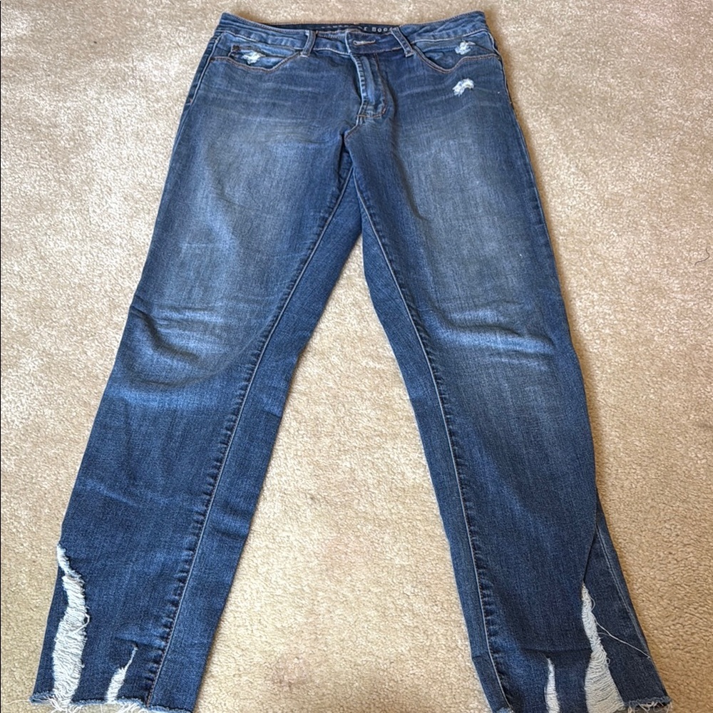 Articles Of Society Women's Straight Leg Distressed Blue Jeans